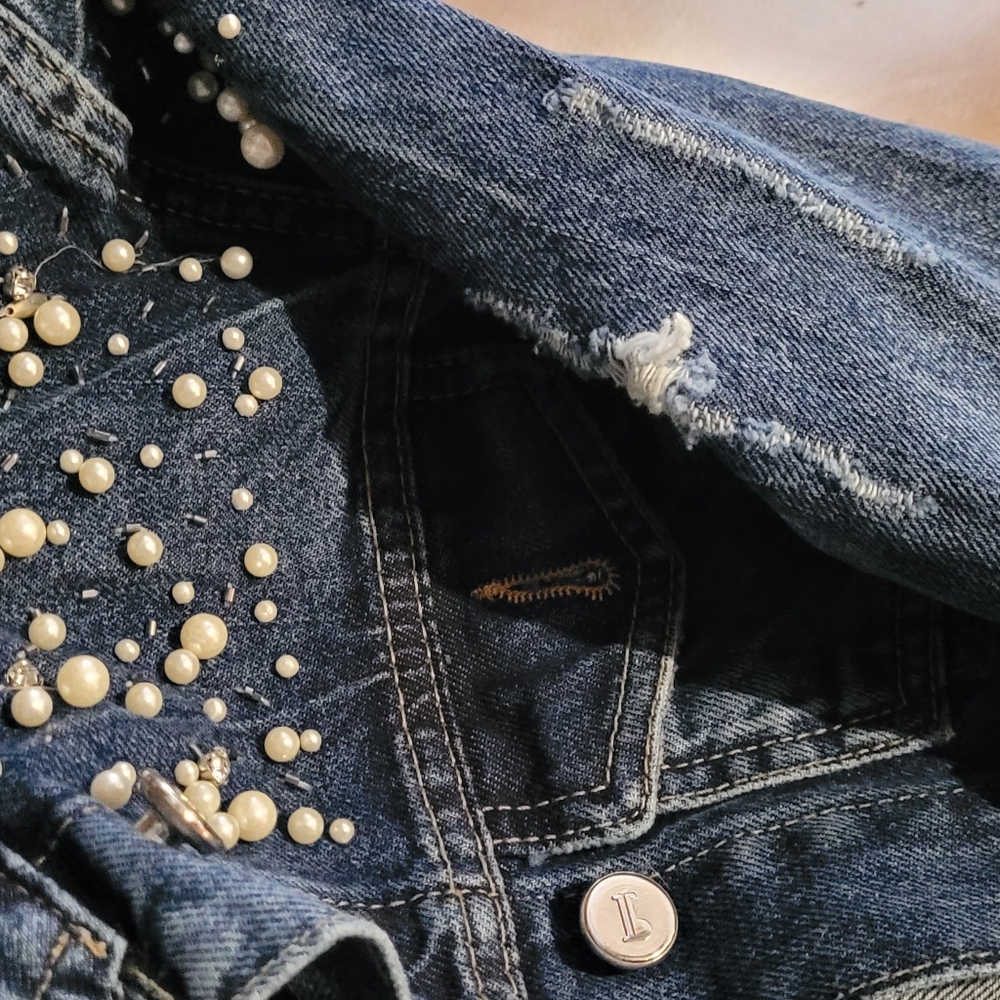 Jean jacket - Picture 5 of 12